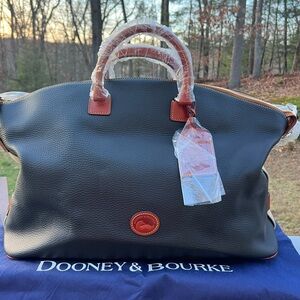 DOONEY AND BOURKE PEBBLE GRAIN WEEKENDER / DUFFEL BAG